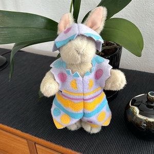 Hoppy VanderHare from The Muffy VanderBear Collections.